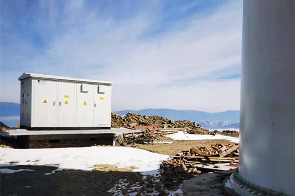 28Ȧ��Ϸ����Խ��35kV��ѹ�����Ŀ